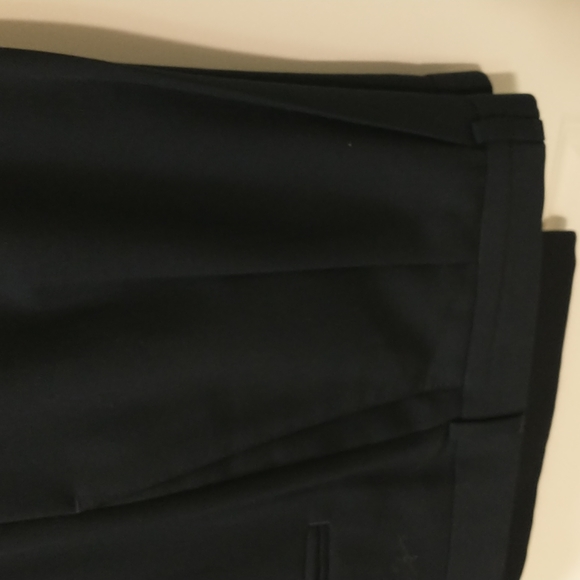 Slates by Dockers Men's Black Pleated Pants - Picture 2 of 5